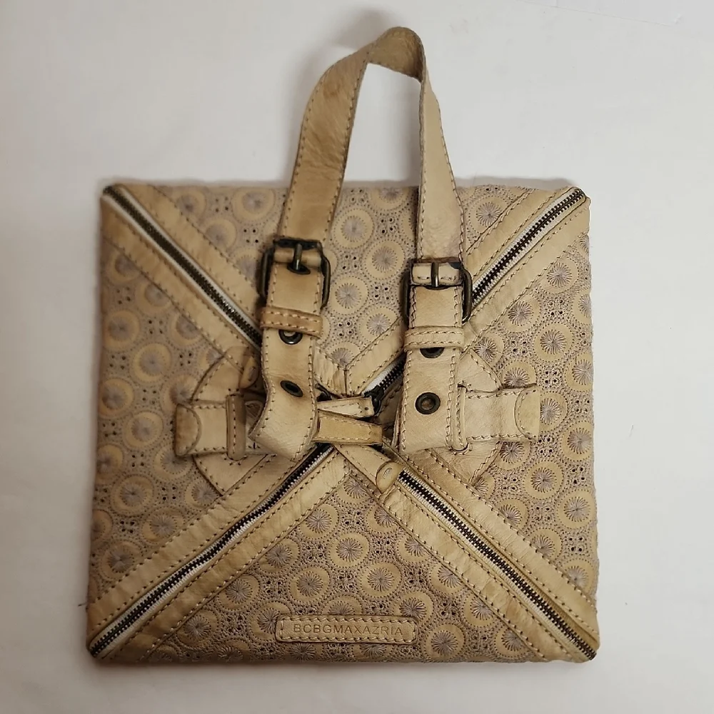 Vintage Y2K BCBG Maxaria Tan Unique Rare Handbag. - Picture 1 of 13